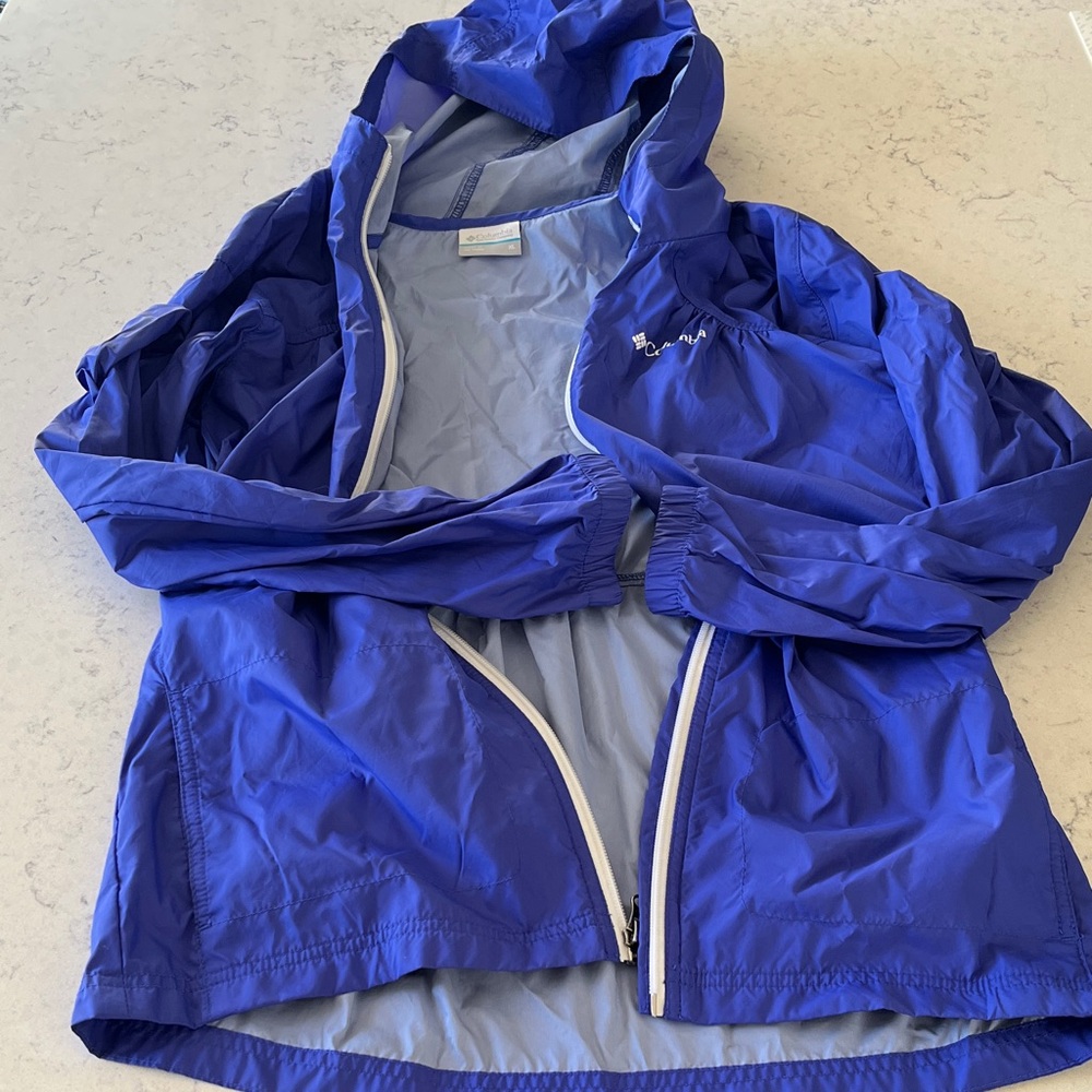 Women’s Columbia Hooded Lightweight Jacket size XL
